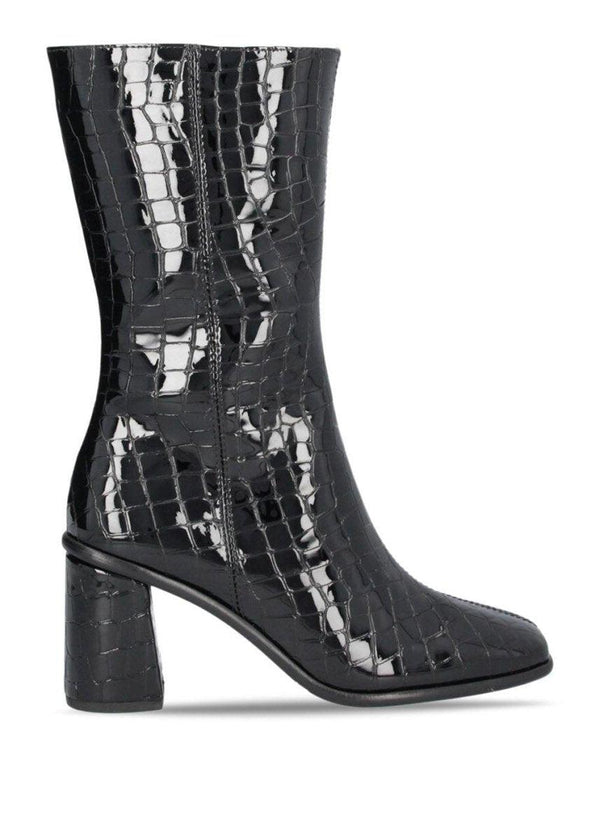 Billi Bis A3261 - Black Croco Patent 020. Køb støvler her.