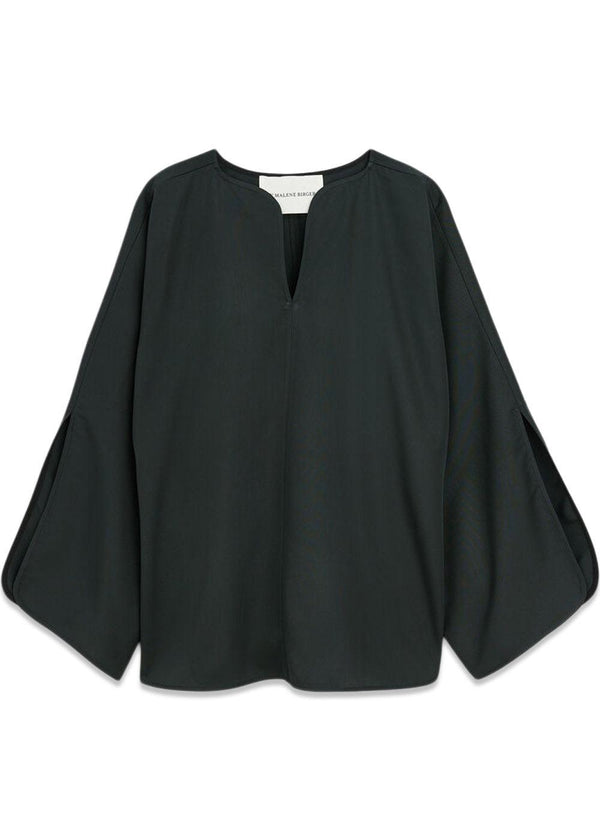 By Malene Birgers CALIAS - Black. Køb shirts her.
