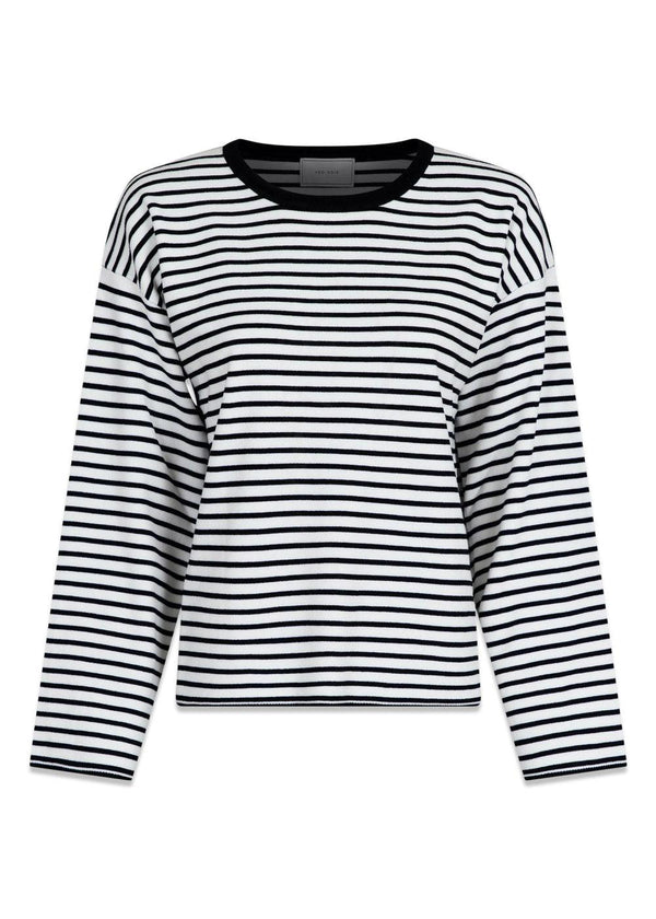Neo Noirs Enna Stripe Knit Blouse - White/Black. Køb blouses her.