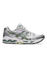 Asics' GEL-KAYANO 14 - White/Slate Grey. Køb sneakers her.