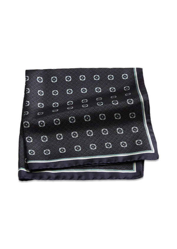 Handkerchief - Navy-Accessories-Oscar Jacobson-Butler Loftet