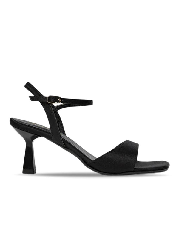 Helma - Black Satin-Shoes-Pavement-Butler Loftet