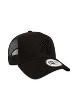 New Era Clean Trucker NY - Black / Black-Headwear-New Era-Butler Loftet