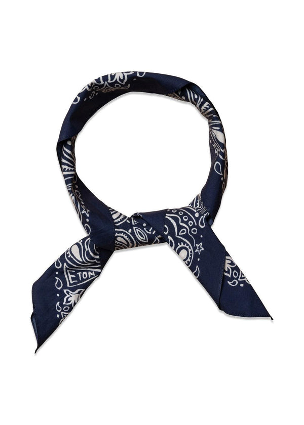 Etons Scarf Print - Navy. Køb scarf her.