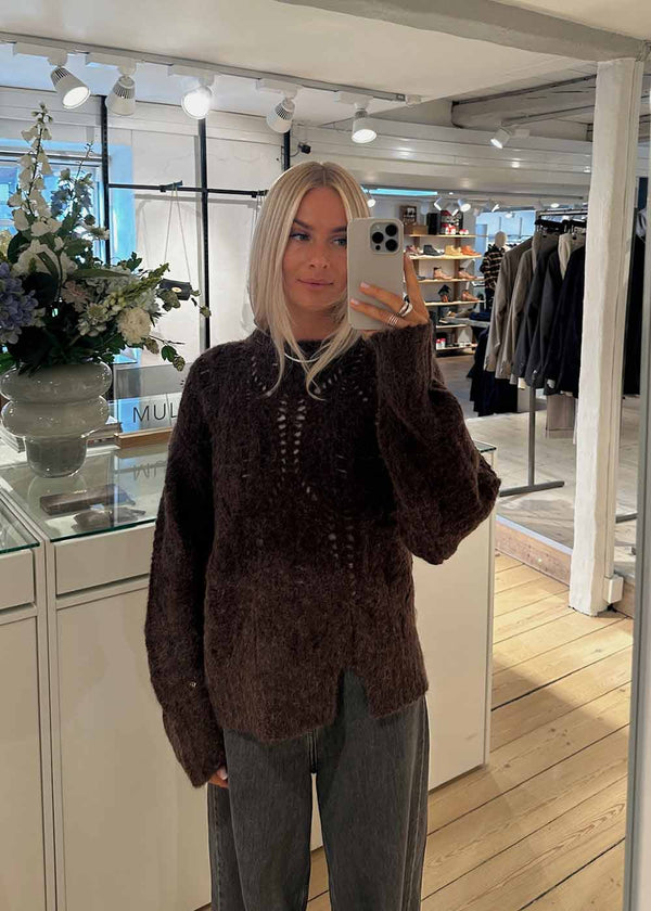 VERBIER CABLE KNIT - Dark Brown-Knitwear-The Garment-Butler Loftet