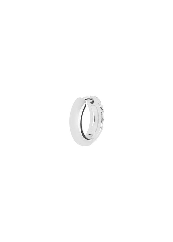 Maria Blacks Axton 9 Huggie Silver HP - Silver. Køb øreringe her.