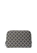 By Malene Birgers BAE MEDIUM - Black. Buy bags here.