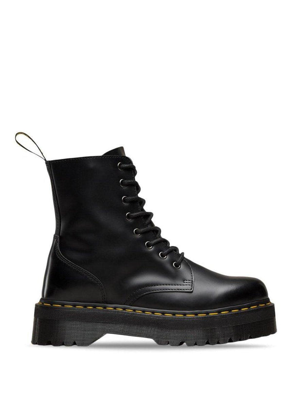 Dr. Martens' Jadon Black Polished Smooth - Black. Køb støvler her.