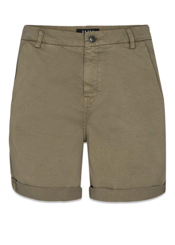 Ivy Copenhagens Karmey chino shorts - Dusty Army. Køb bukser her.