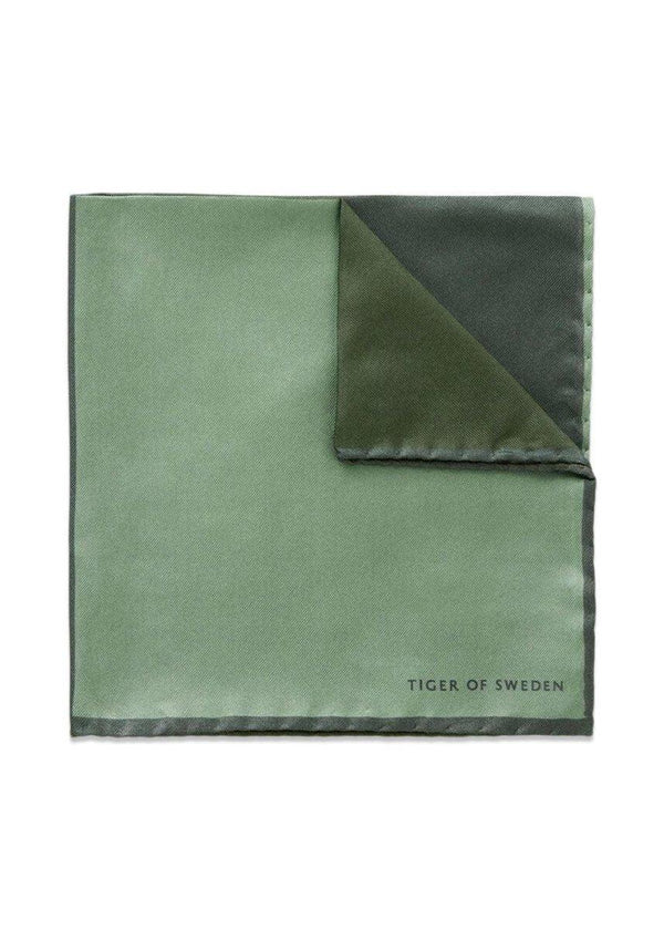 Tiger of Swedens PRIM - Hunter Green. Køb scarf her.