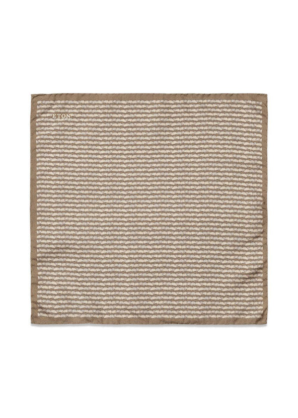Etons Pocket Square - Gold. Køb scarf her.