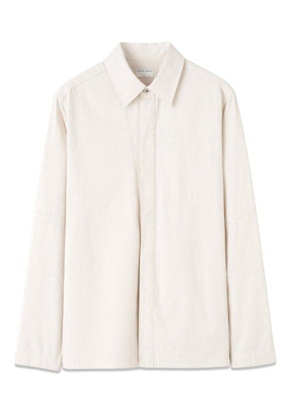 Tiger of Swedens SISKIN - Ivory Sand. Køb shirts her.