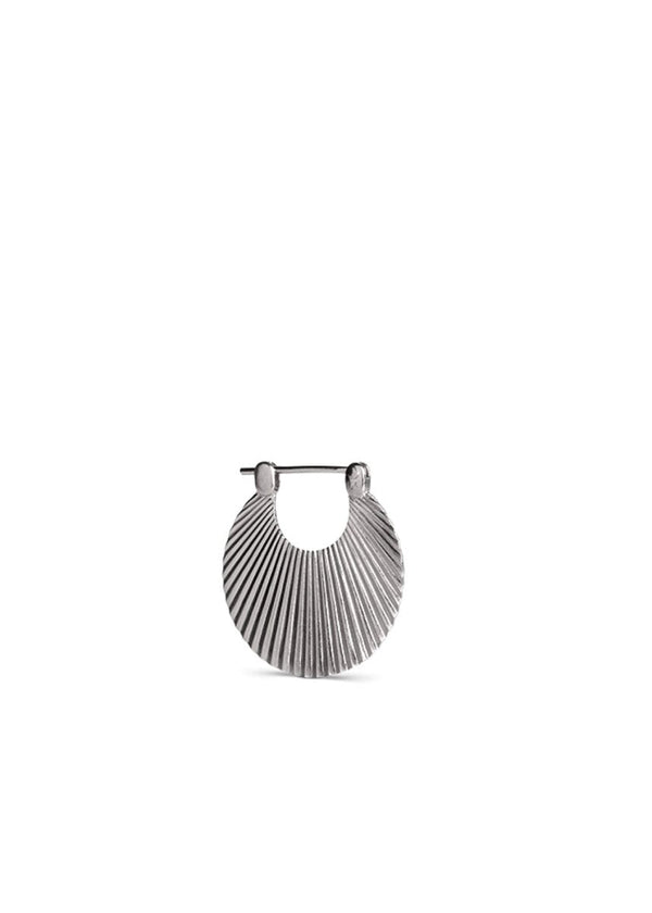 Jane Kønigs Small shell - Sterling Sølv. Køb øreringe her.