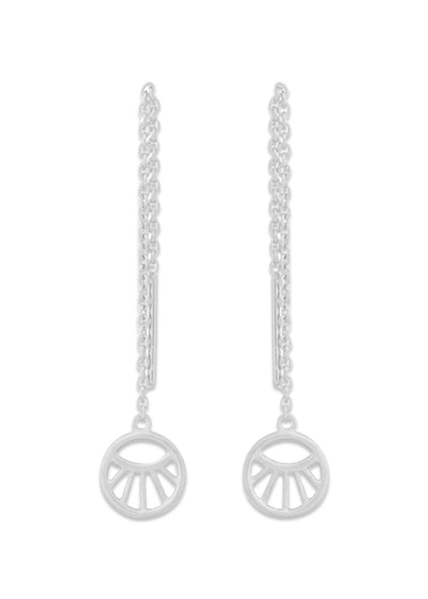 Pernille Corydons small daylight earchain - S. Køb smykker her.